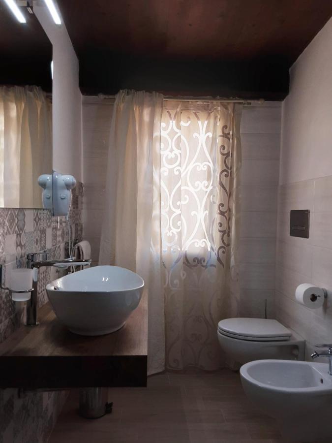 Al Pez Exclusive Rooms 奧爾比亞 外观 照片